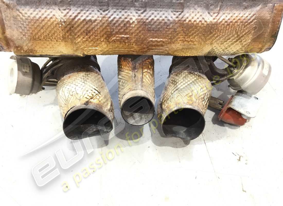 damaged lamborghini muffler senza cat. part number 470251051l (2)