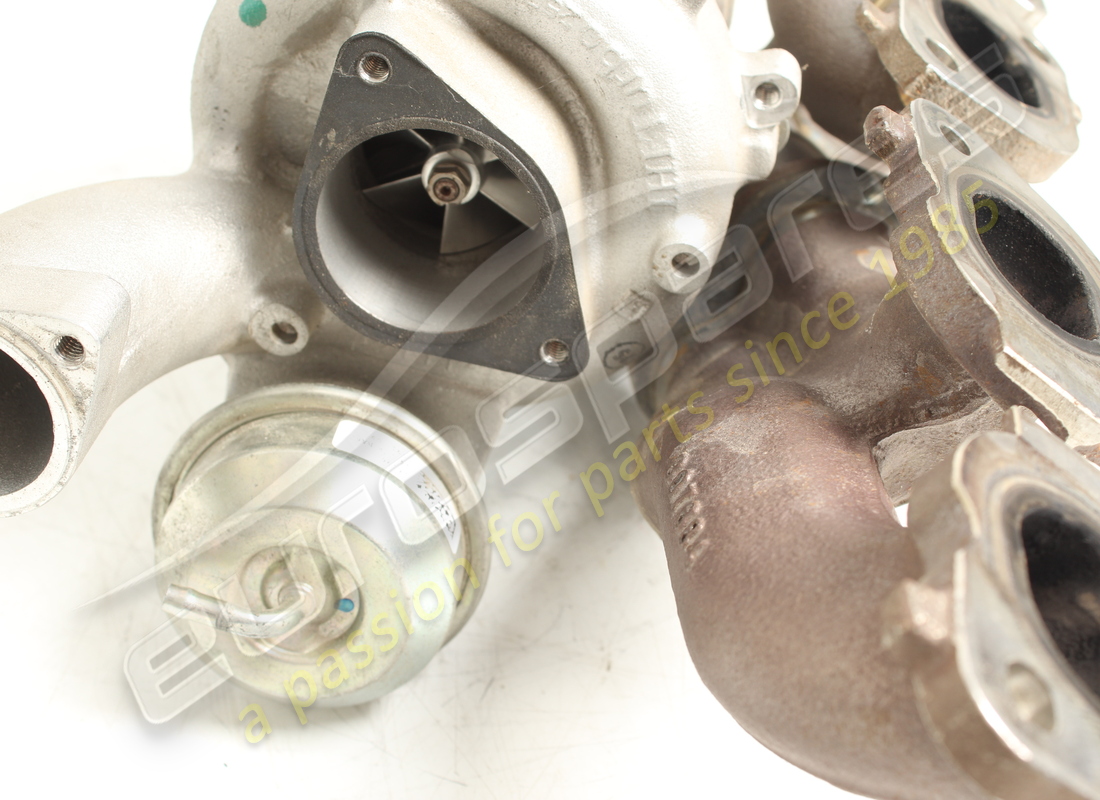 used ferrari lh turbocharger. part number 307673 (2)