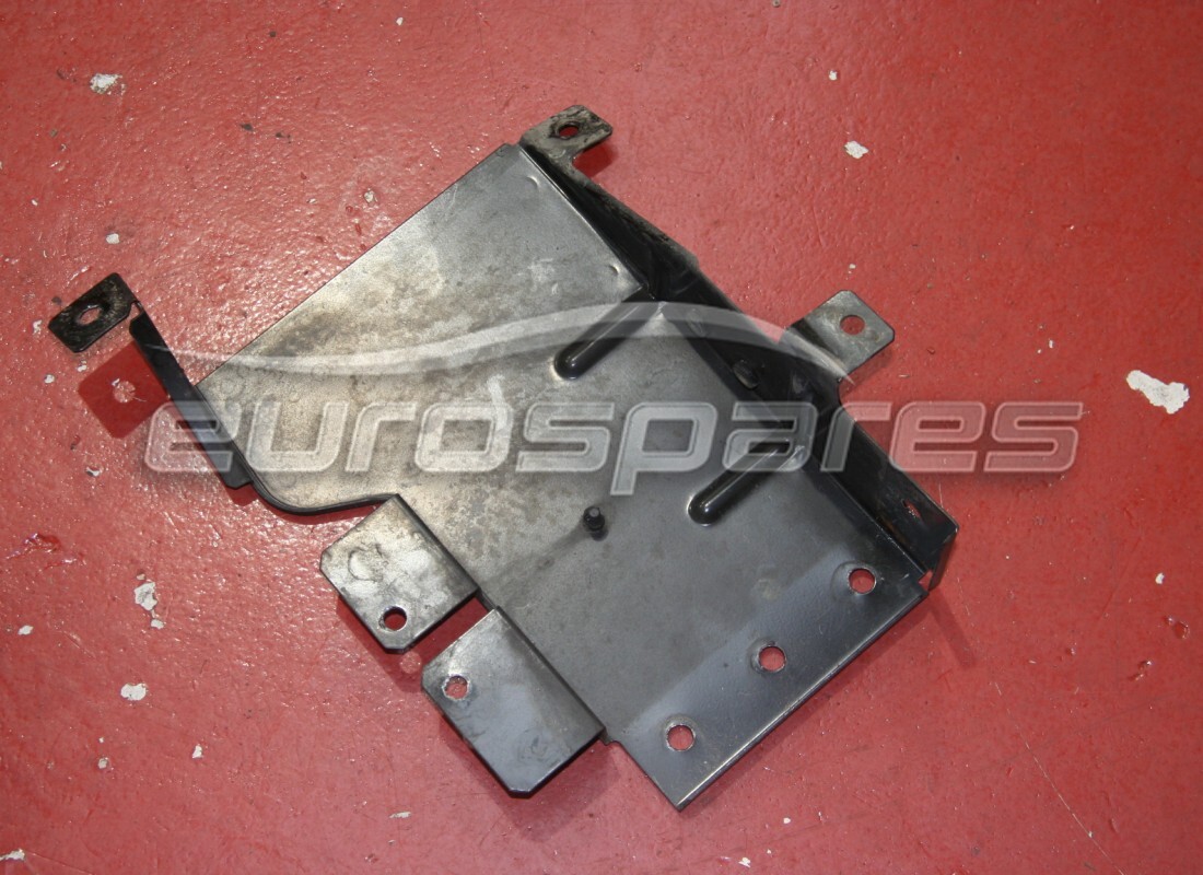 USED Maserati STAFFA RINFORZO NODO F DX CP . PART NUMBER 68269900 (1)