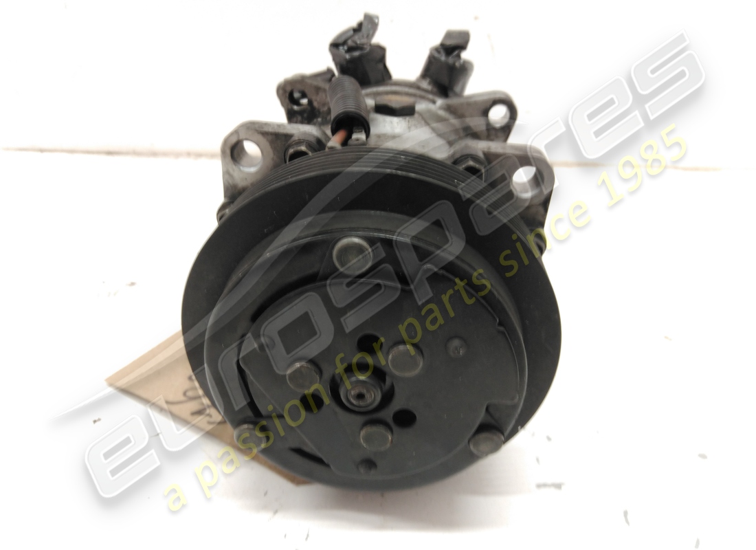 used ferrari ac compressor - sanden. part number 154676 (2)