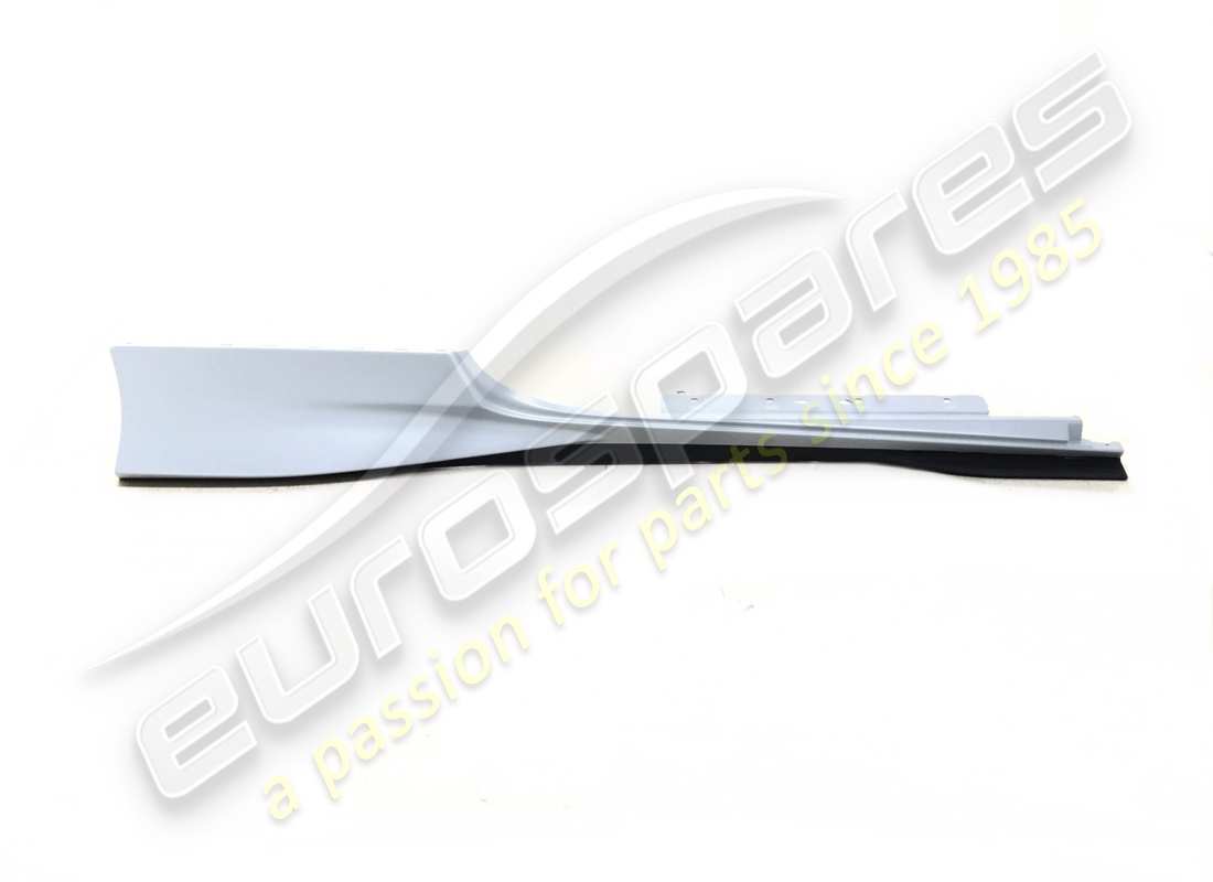 new ferrari complete rh underdoor trim. part number 985881797 (1)