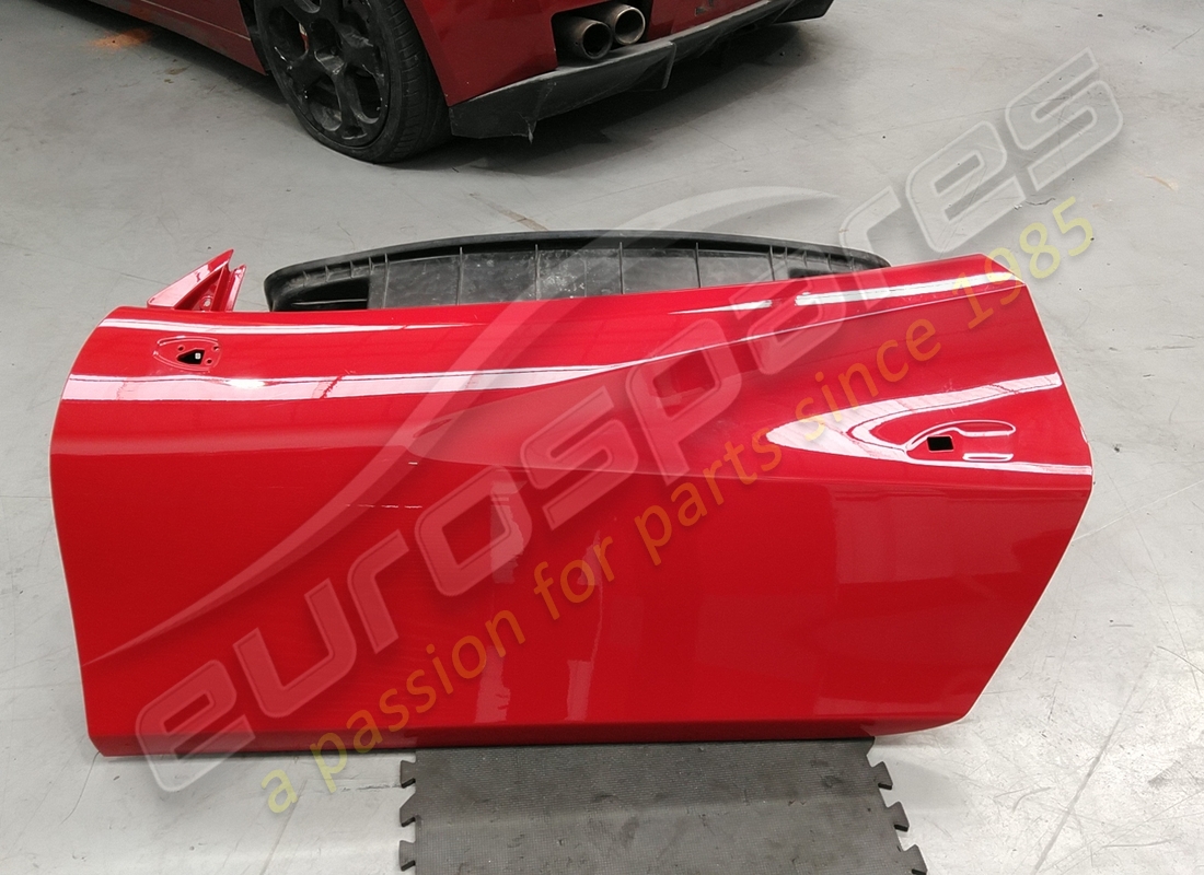 used ferrari complete lh door structure part number 985880962