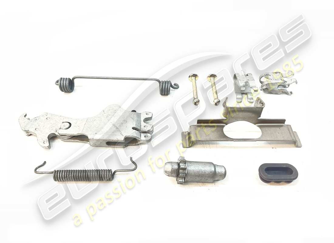 new maserati accessories and fastenings kit. part number 673000034 (2)