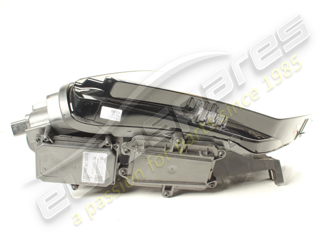 new lamborghini rh headlight. part number 4t0941004g (2)