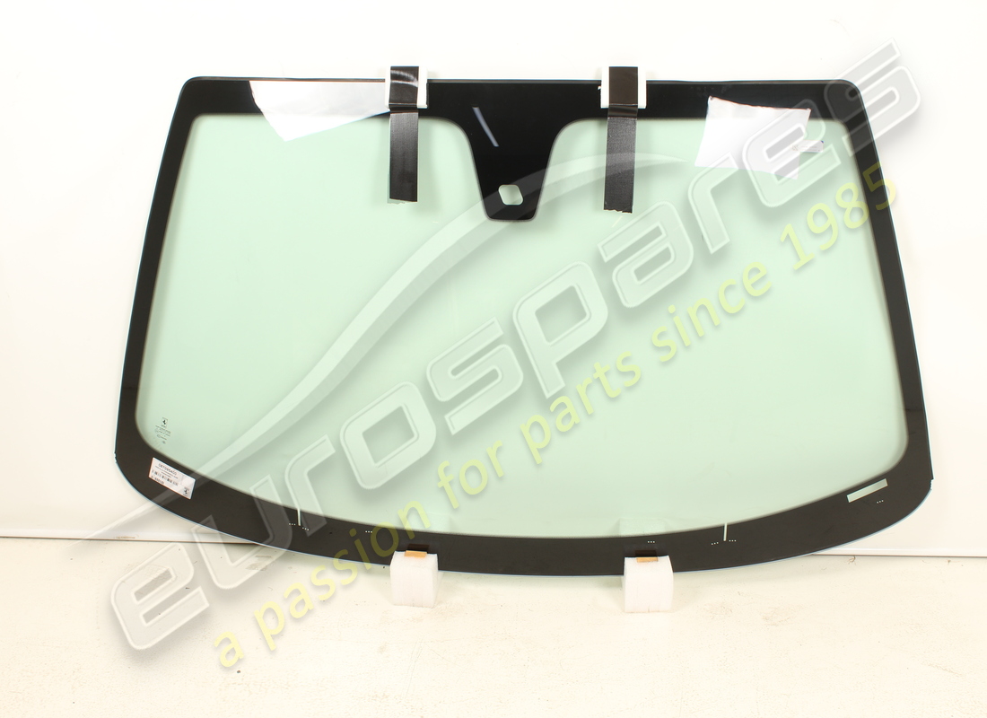 NEW Ferrari WINDSCREEN F12 TDF . PART NUMBER 87095400 (1)