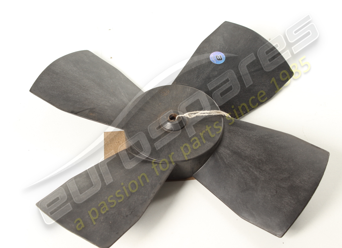 USED Ferrari FAN BLADE . PART NUMBER 122953 (1)