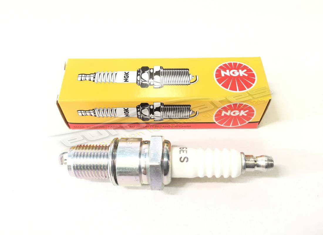 new maserati spark plug. part number 5417768 (1)