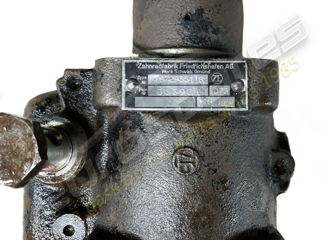 used lamborghini power steering pump. part number 004009736 (3)