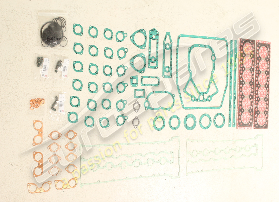 new ferrari 400i gasket set. part number 116147 (1)