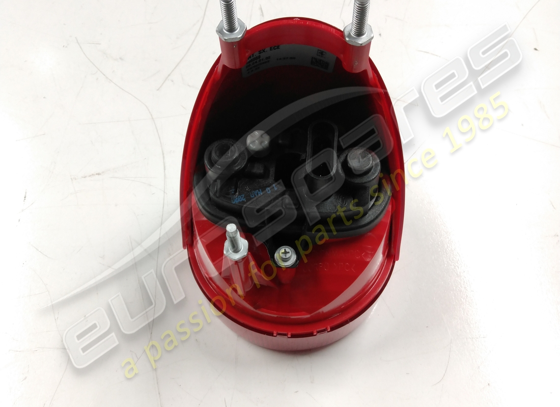 new ferrari inner lh taillight. part number 185669 (3)