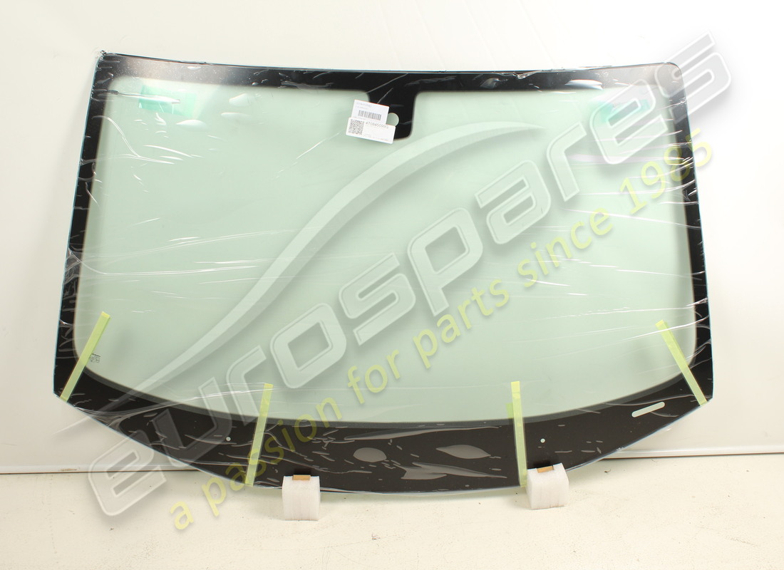 new lamborghini windshield. part number 4t0845099g (1)