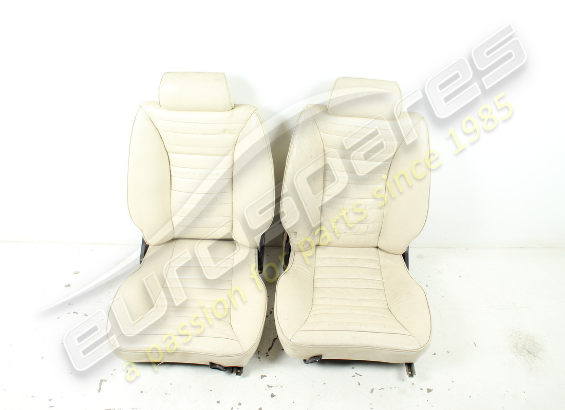 used lamborghini complete interior in cream. part number 001147541 (1)