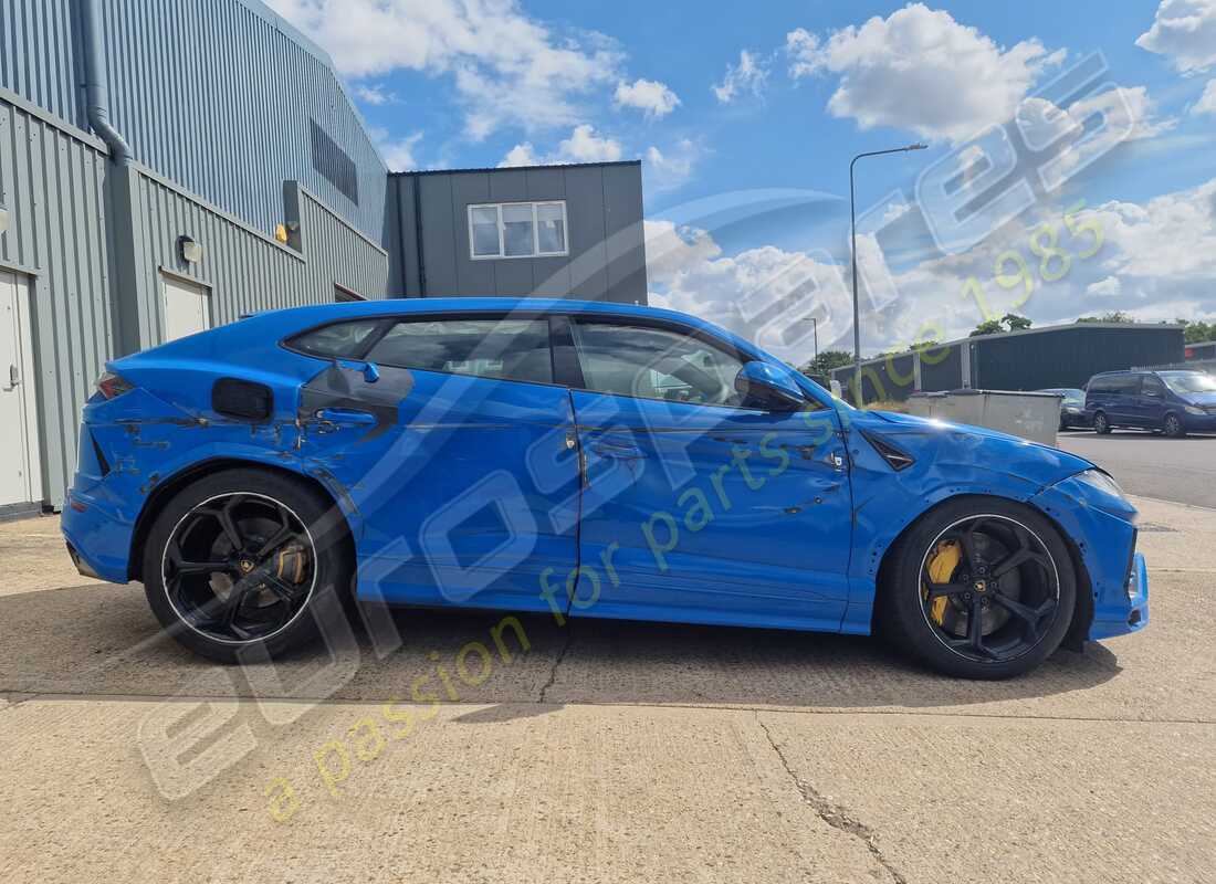 lamborghini urus (2020) with 13,163 miles, being prepared for dismantling #6