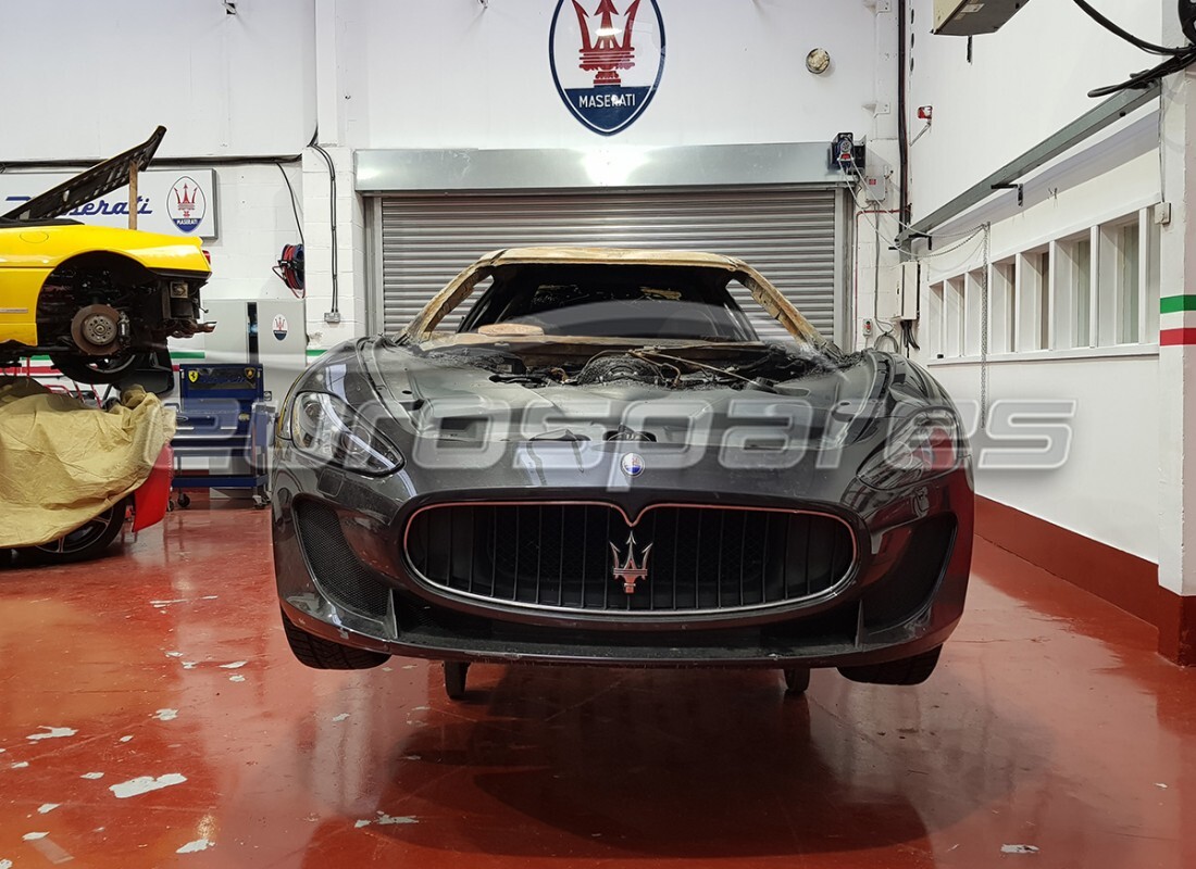 maserati granturismo mc stradale (2011) with 14,000 kilometers, being prepared for dismantling #6