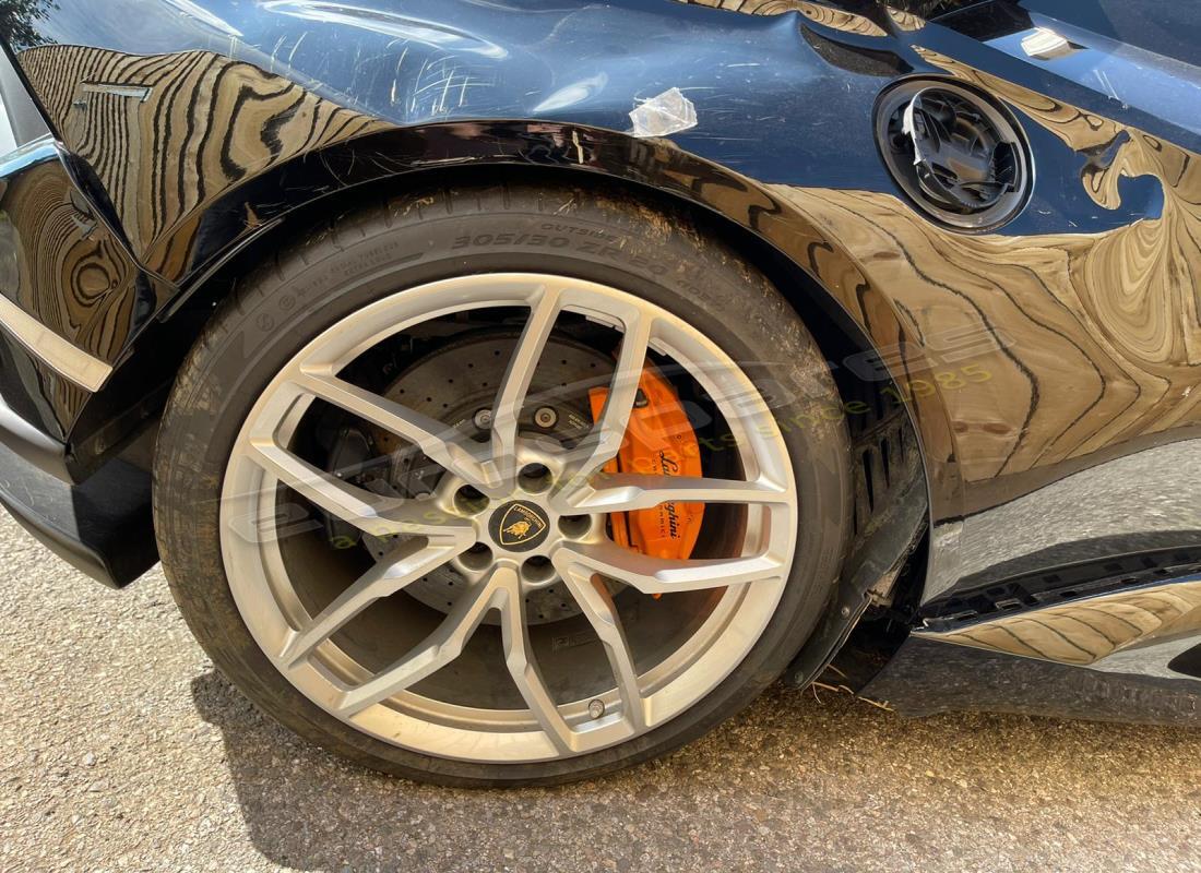 lamborghini performante spyder (2019) with 1,589 miles, being prepared for dismantling #12