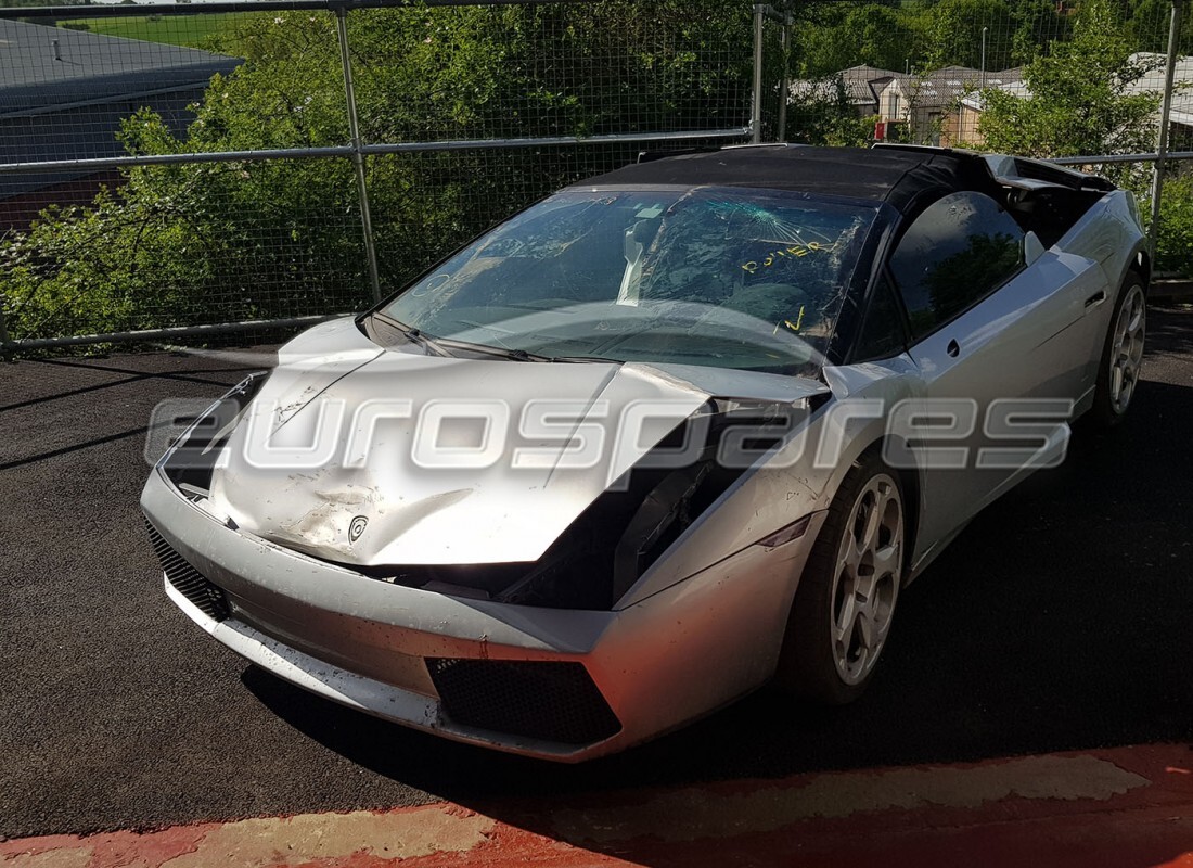 lamborghini gallardo spyder (2006) being prepared for dismantling at eurospares