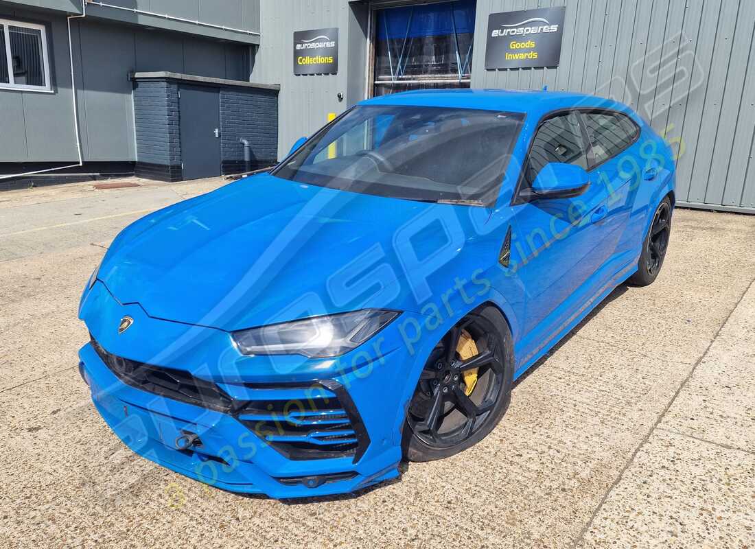 lamborghini urus (2020) being prepared for dismantling at eurospares