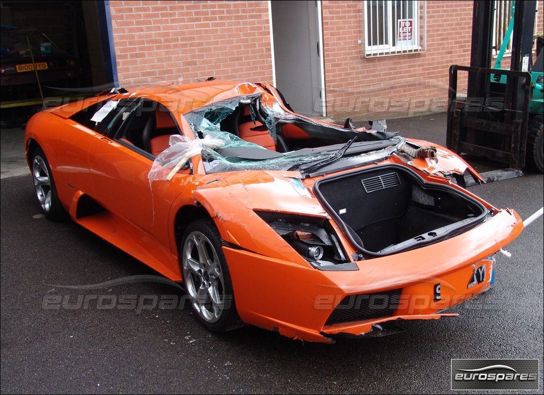 lamborghini murcielago coupe (2003) with 6,200 kilometers, being prepared for dismantling #2