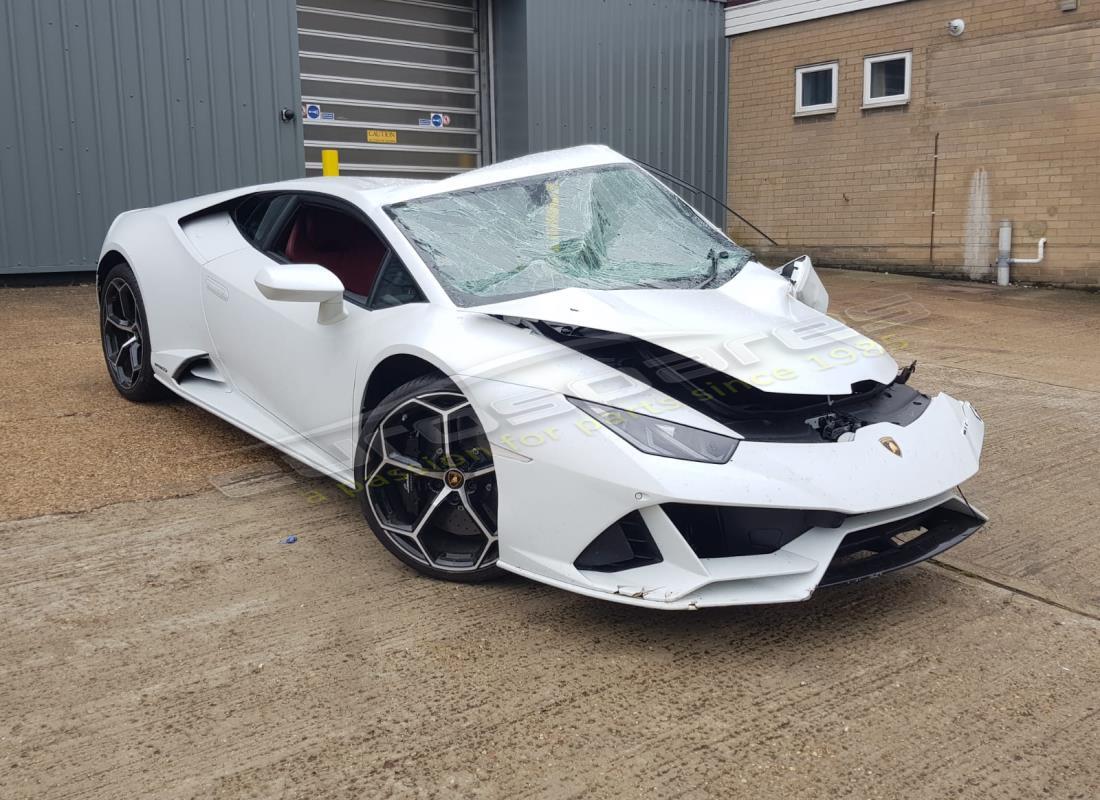 lamborghini evo coupe (2020) with 5,552 miles, being prepared for dismantling #7