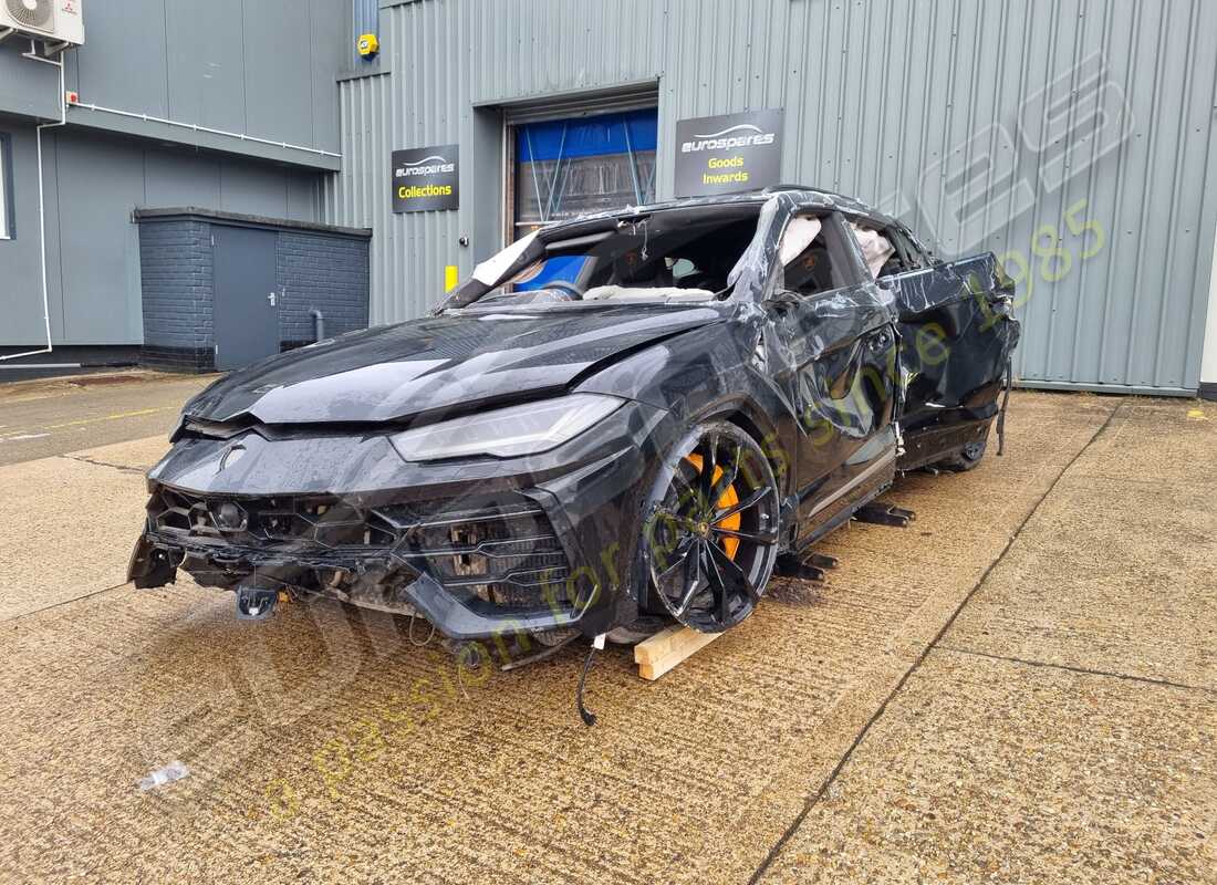 lamborghini urus (2020) being prepared for dismantling at eurospares