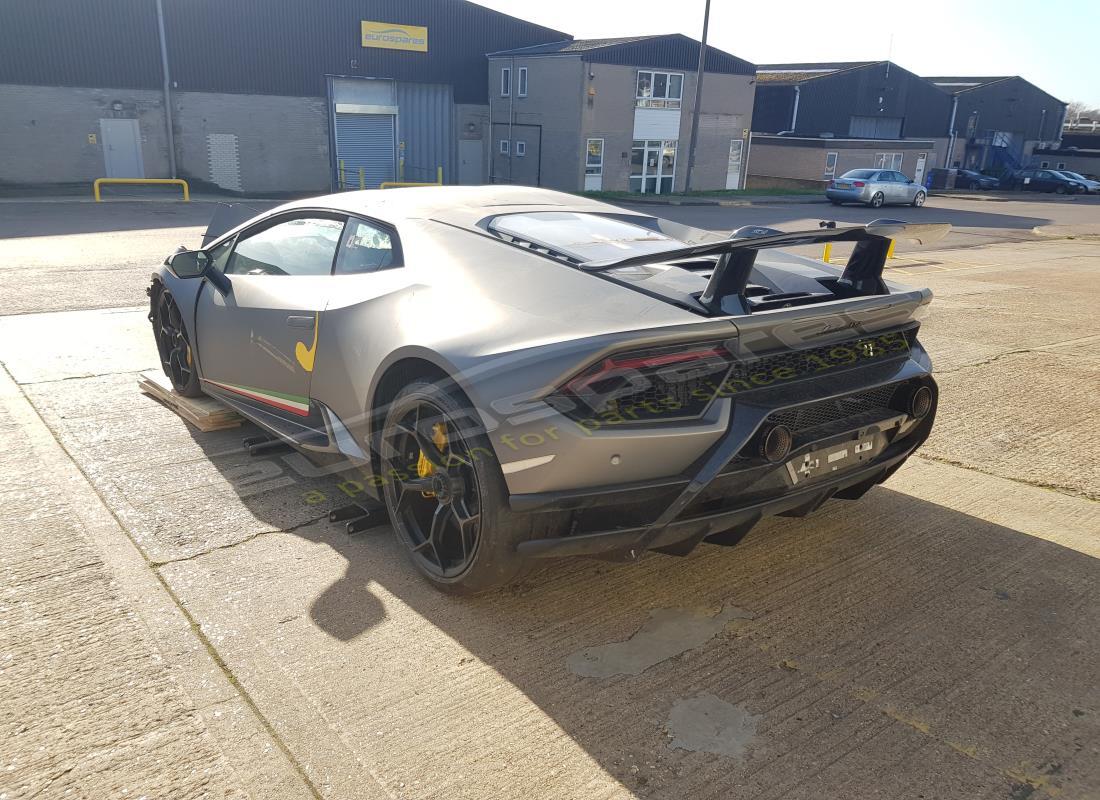 lamborghini performante coupe (2018) with 0 miles, being prepared for dismantling #3