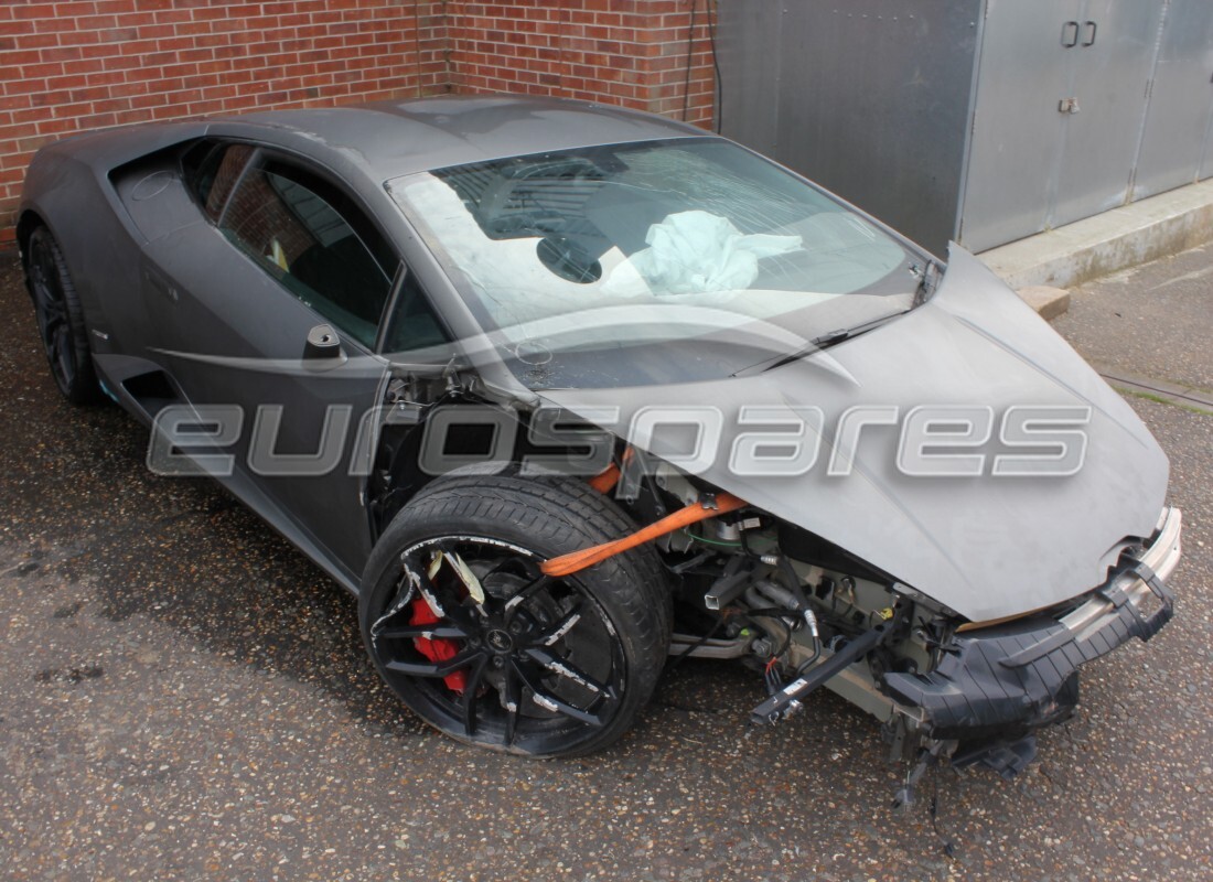 lamborghini lp610-4 coupe (2016) with 3,806 miles, being prepared for dismantling #2