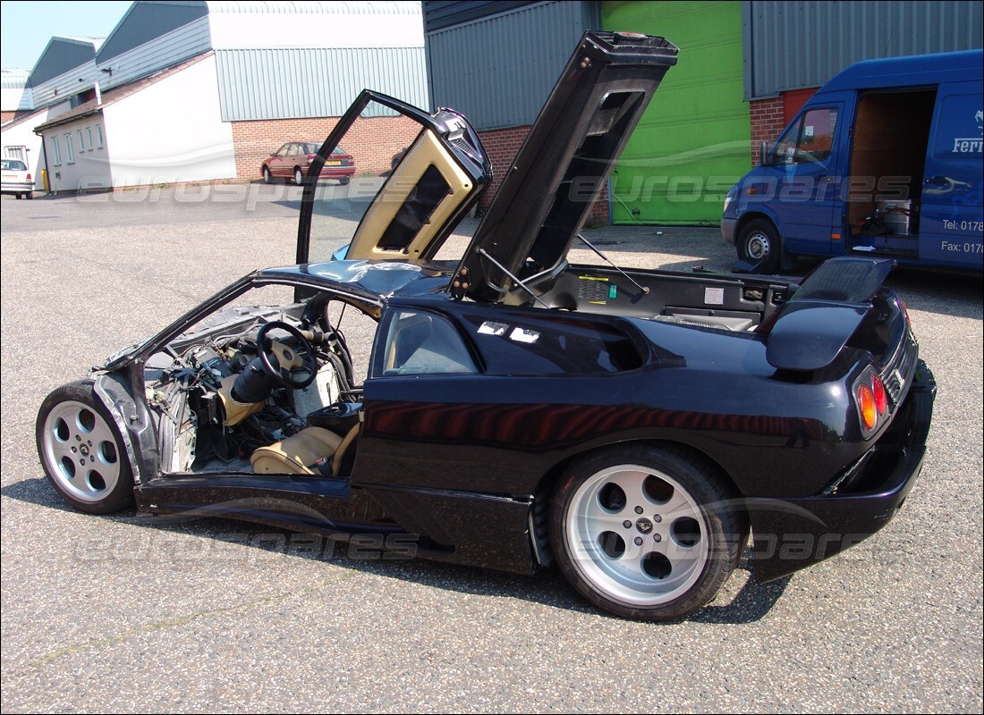 lamborghini diablo se30 (1995) with 28,485 kilometers, being prepared for dismantling #10