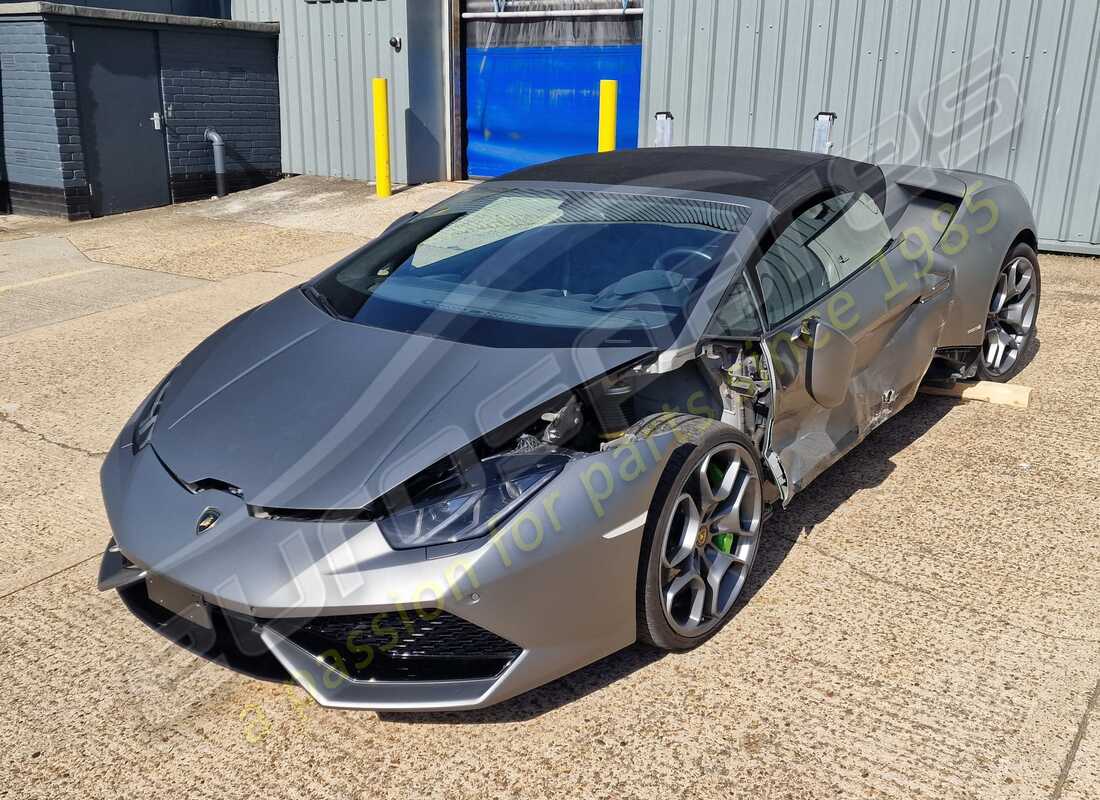 lamborghini lp610-4 spyder (2017) being prepared for dismantling at eurospares