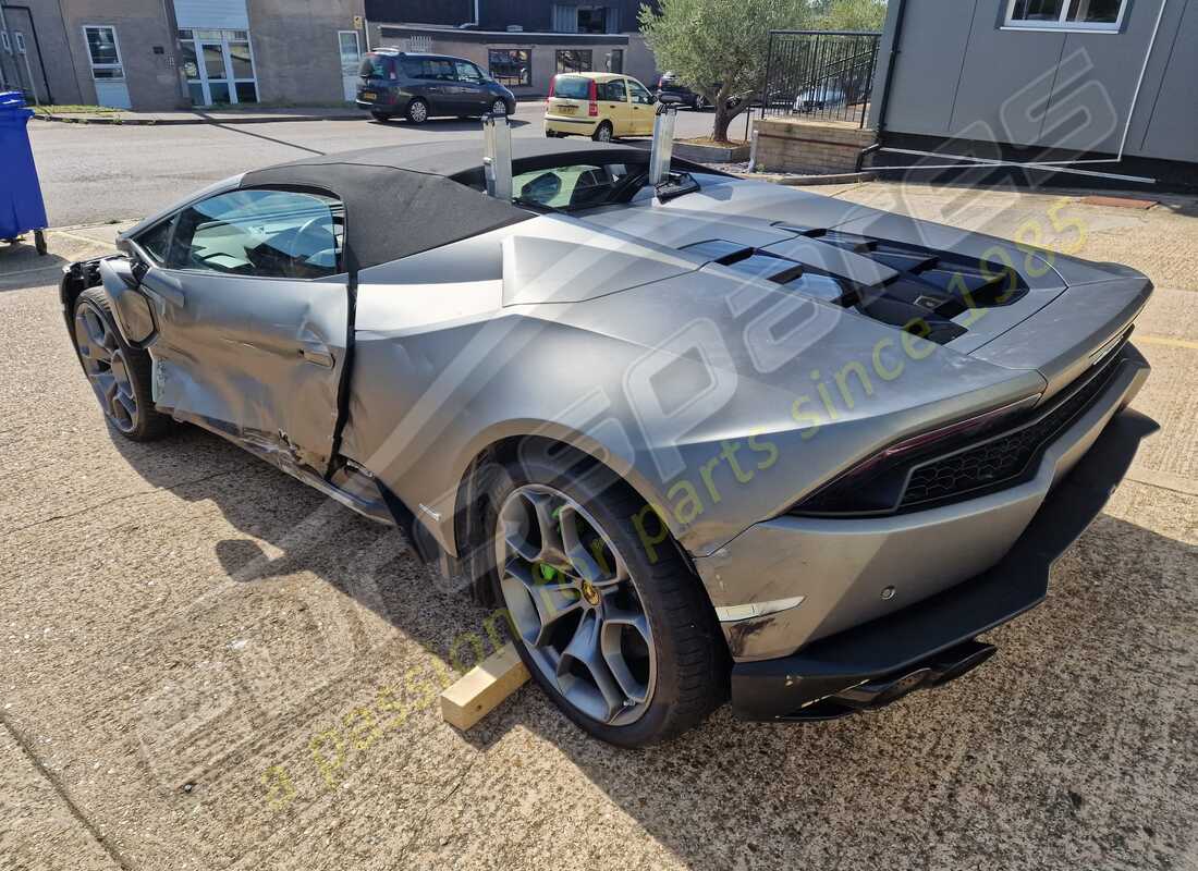 lamborghini lp610-4 spyder (2017) with 21,701 kilometers, being prepared for dismantling #3