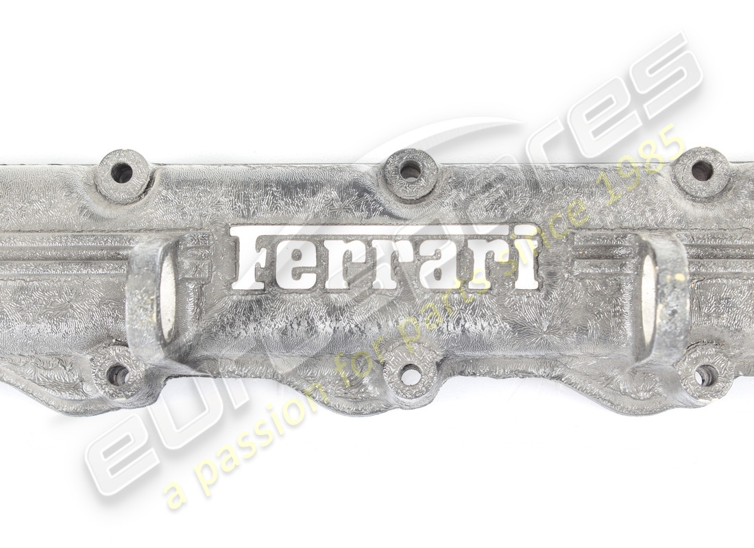 new ferrari cam cover for rh head. part number 100104 (2)