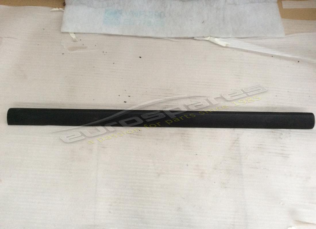 used ferrari bags retaining moulding. part number 651224.. (1)