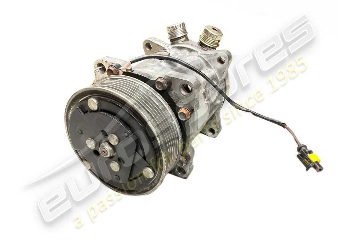 used lamborghini compressor. part number 410260805a (1)