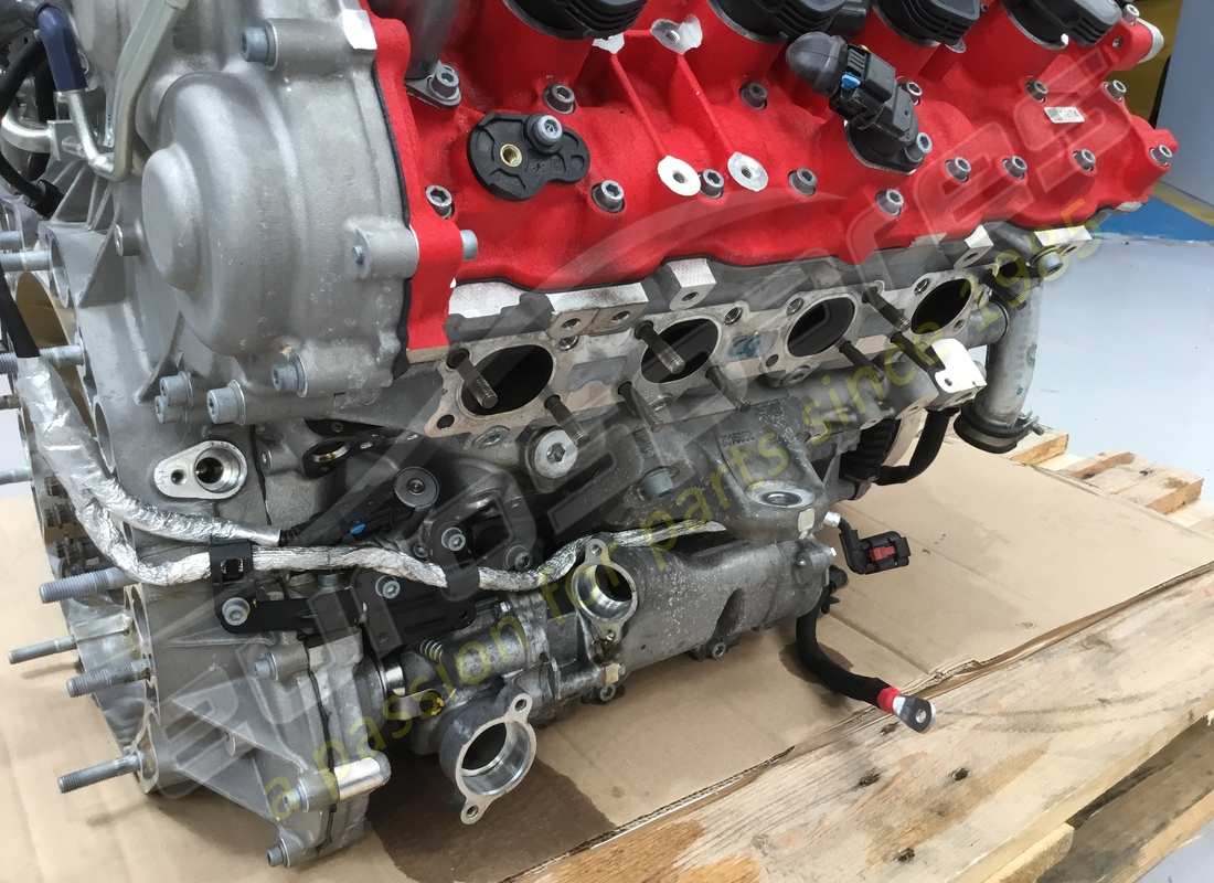 used ferrari f8 engine. part number 985000334 (6)