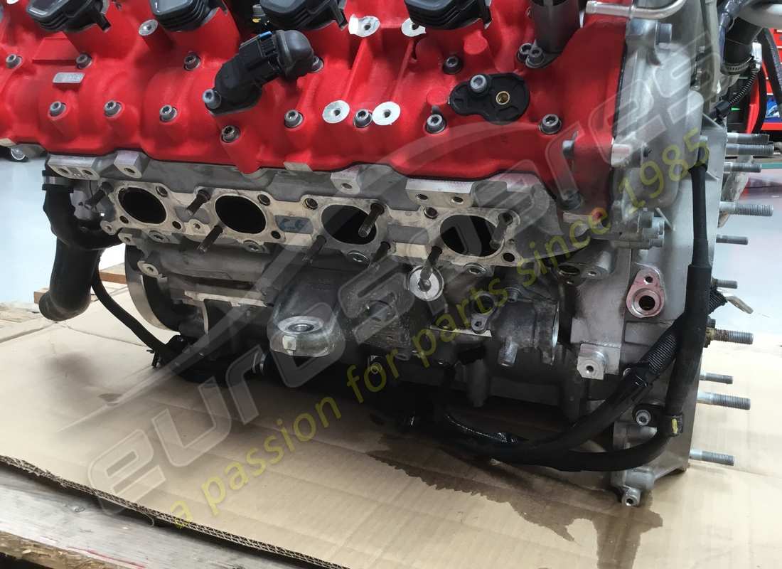 used ferrari f8 engine. part number 985000334 (5)