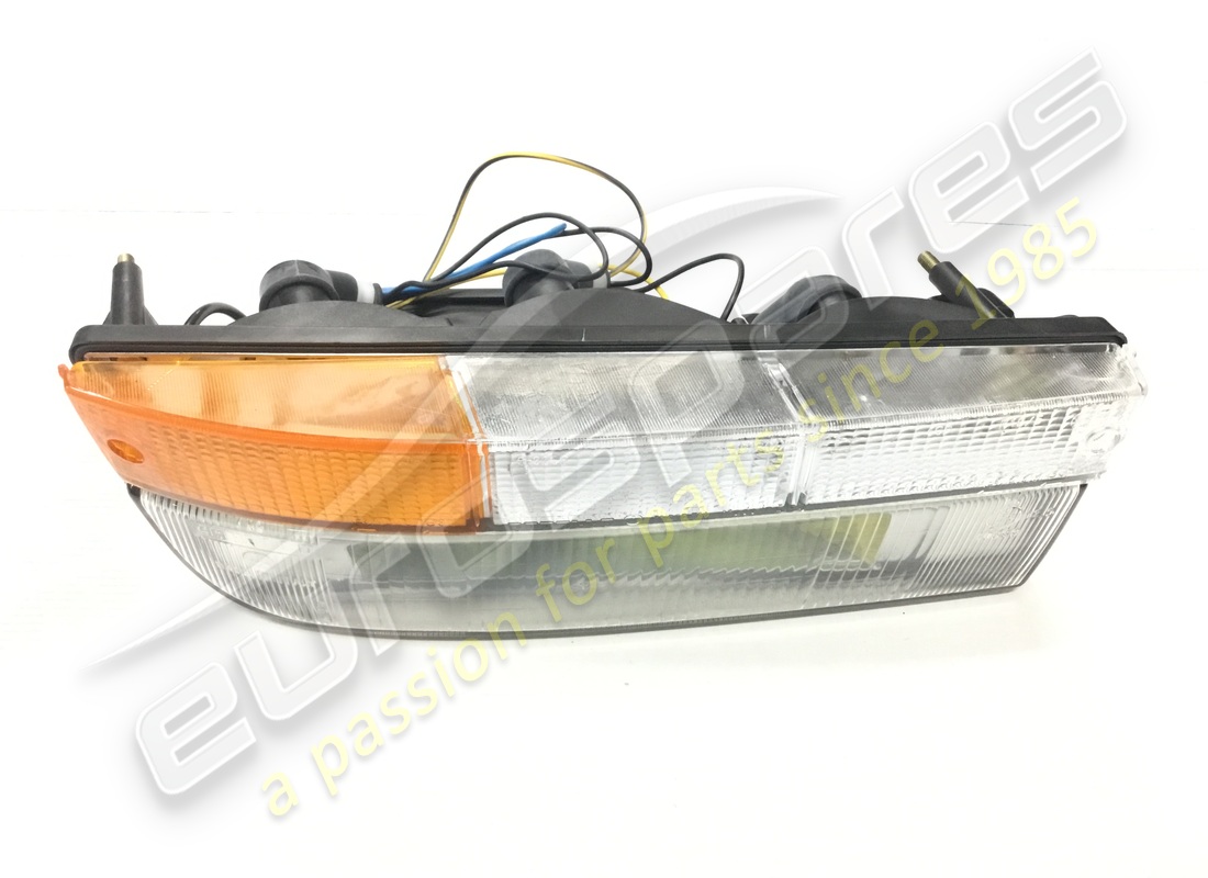 new ferrari rh front indicator light. part number 61815900 (1)