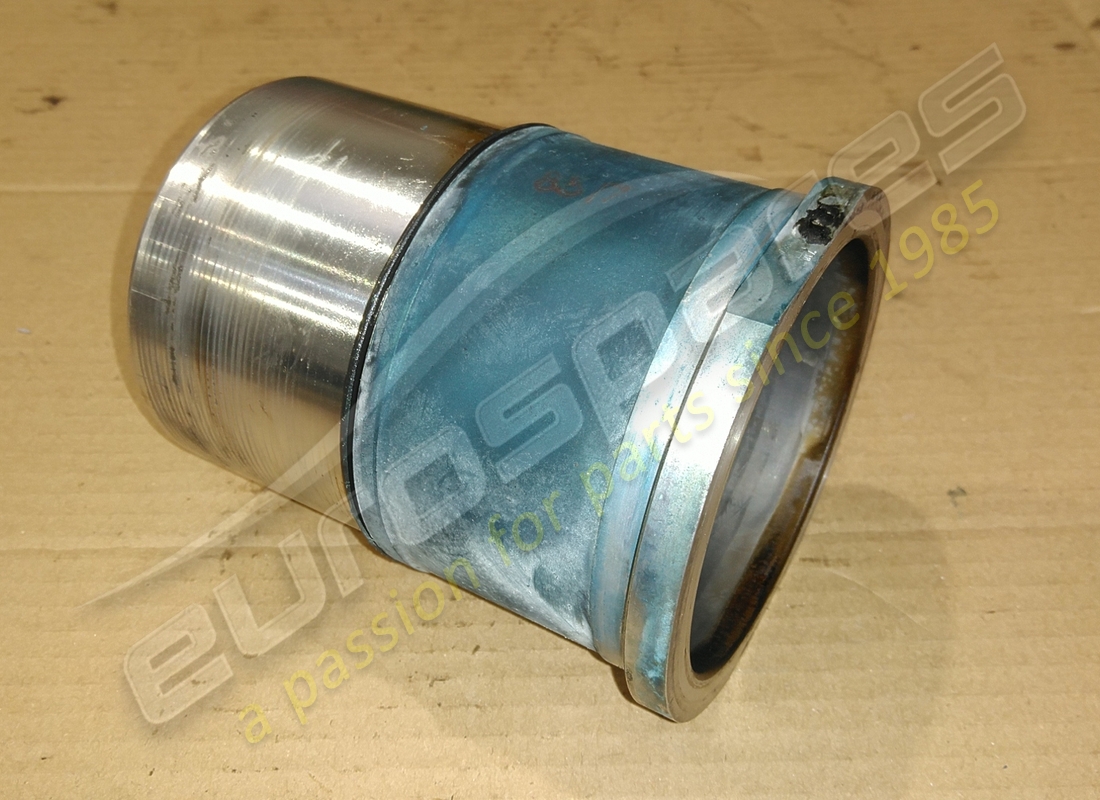 USED Ferrari CYLINDER LINER . PART NUMBER 126190 (1)