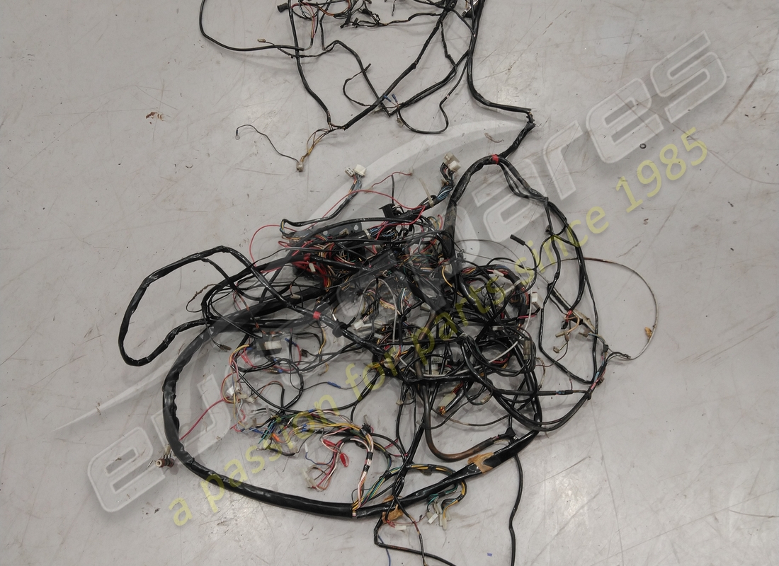 damaged ferrari wiring loom part number 40332504