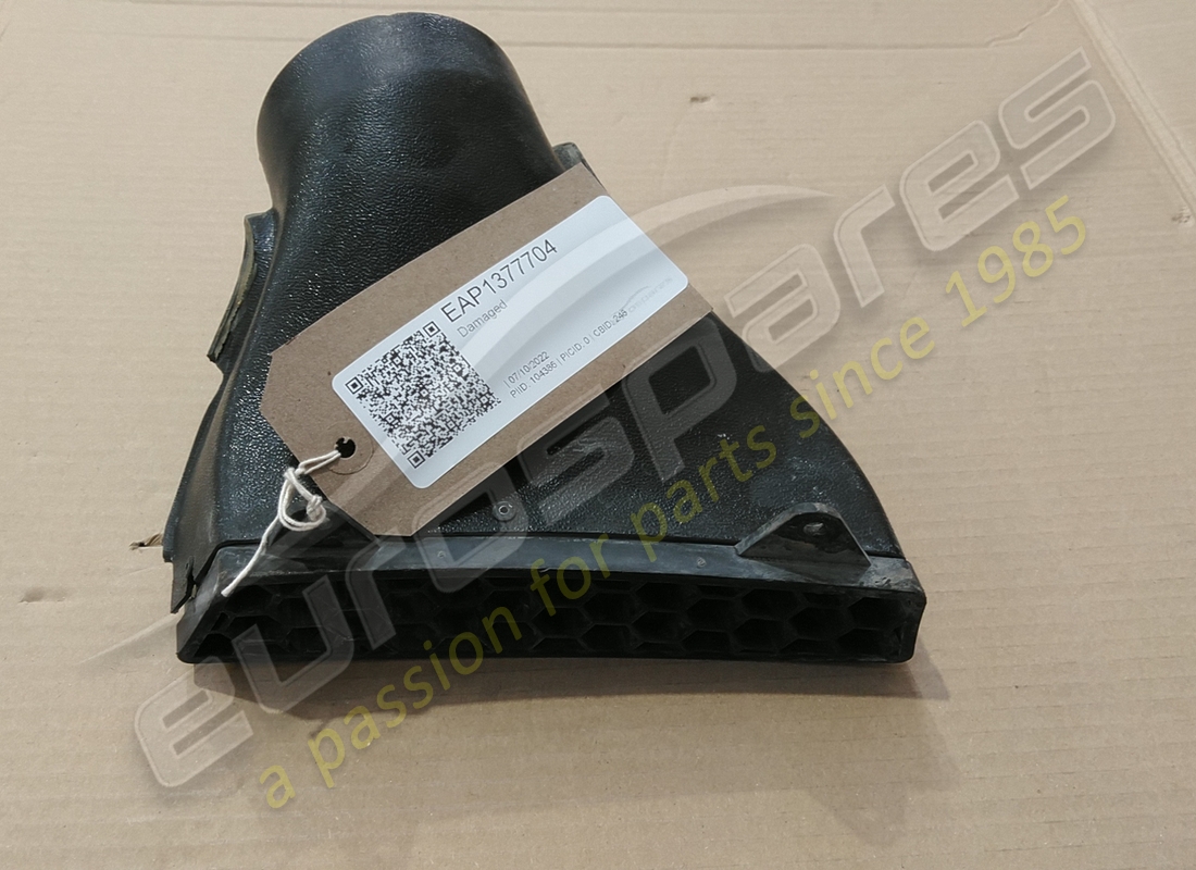 damaged eurospares rh air duct & louver. part number eap1377704 (1)