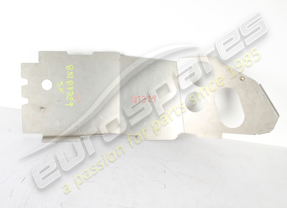 new ferrari lh end piece. part number 985187329 (2)