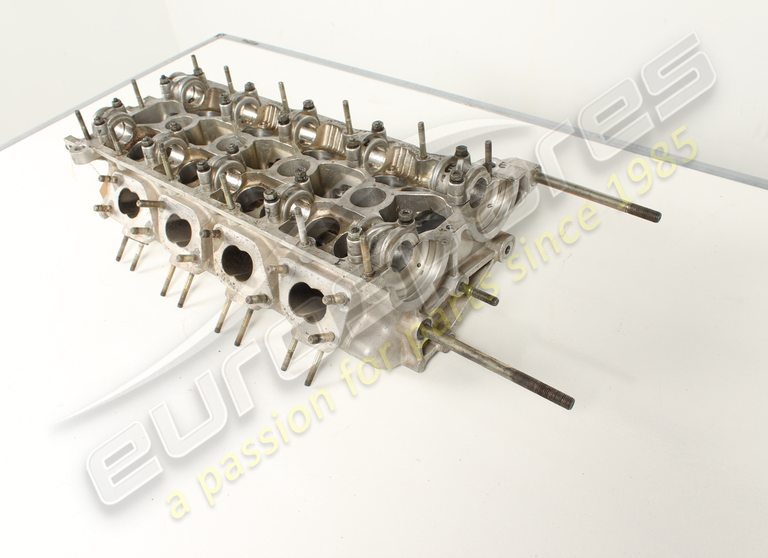 used ferrari lh cylinder head. part number 117750 (4)