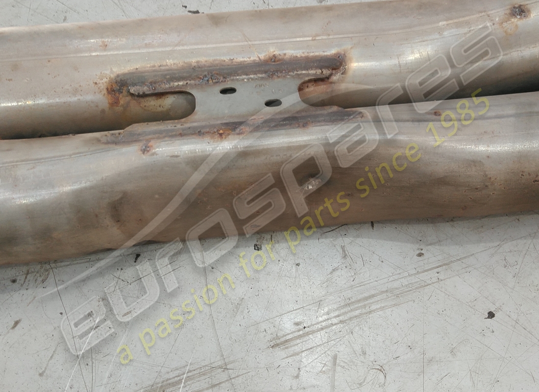 used lamborghini muffler. part number 4m8253078bm (2)