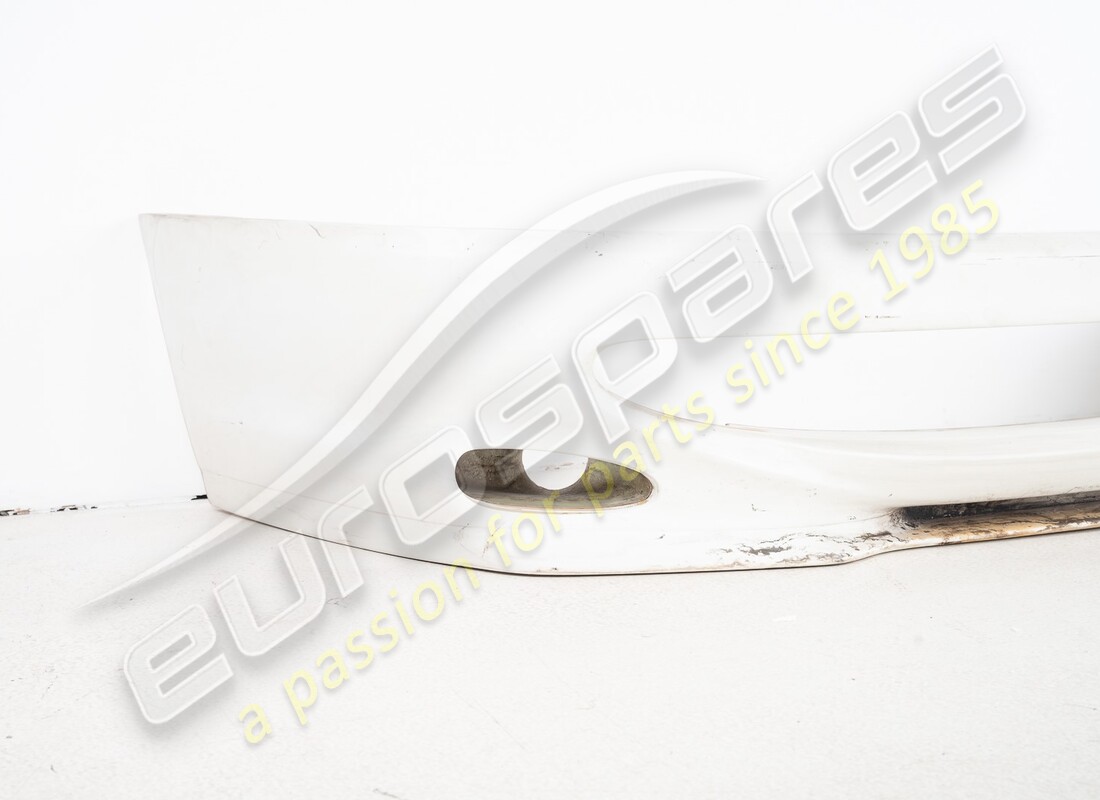 new ferrari front bumper. part number 65047110 (3)