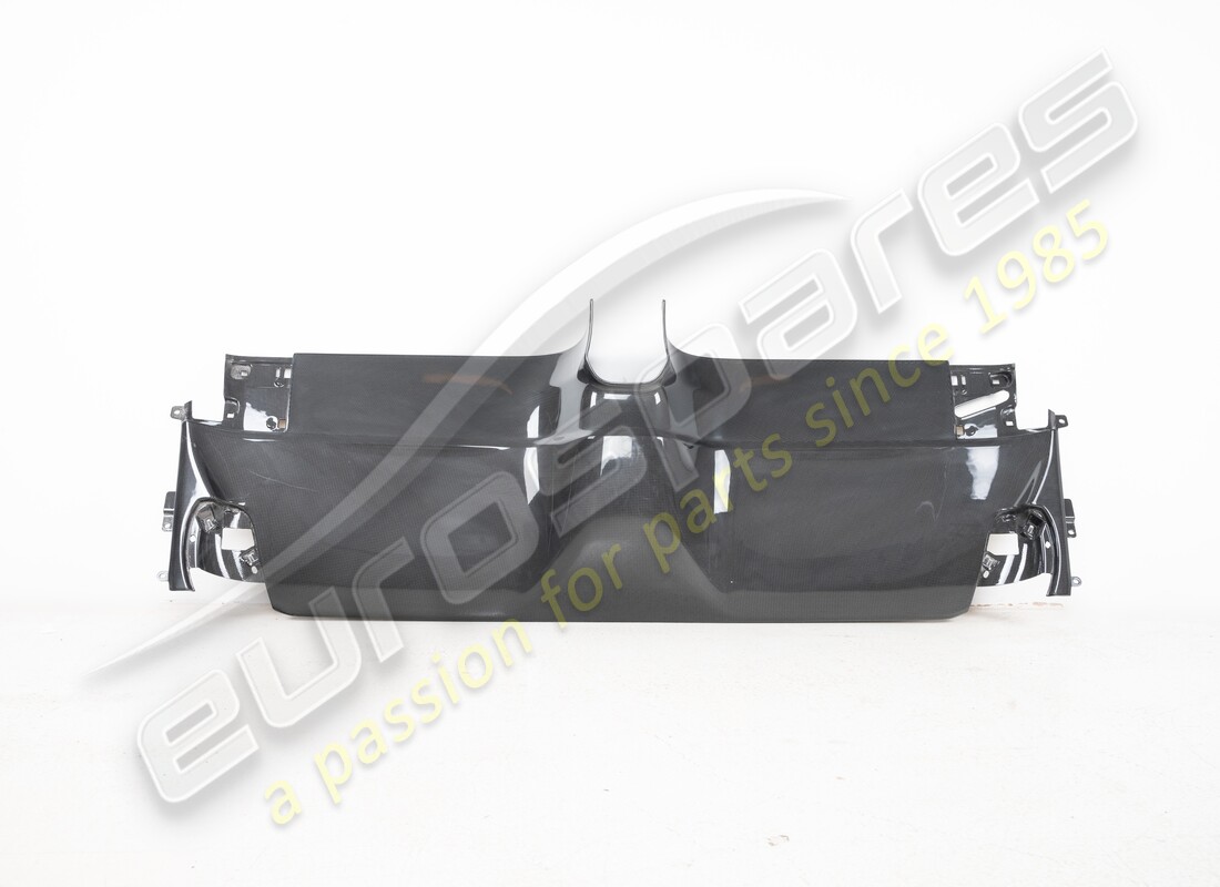 new ferrari complete rear vertical trim. part number 909563 (1)