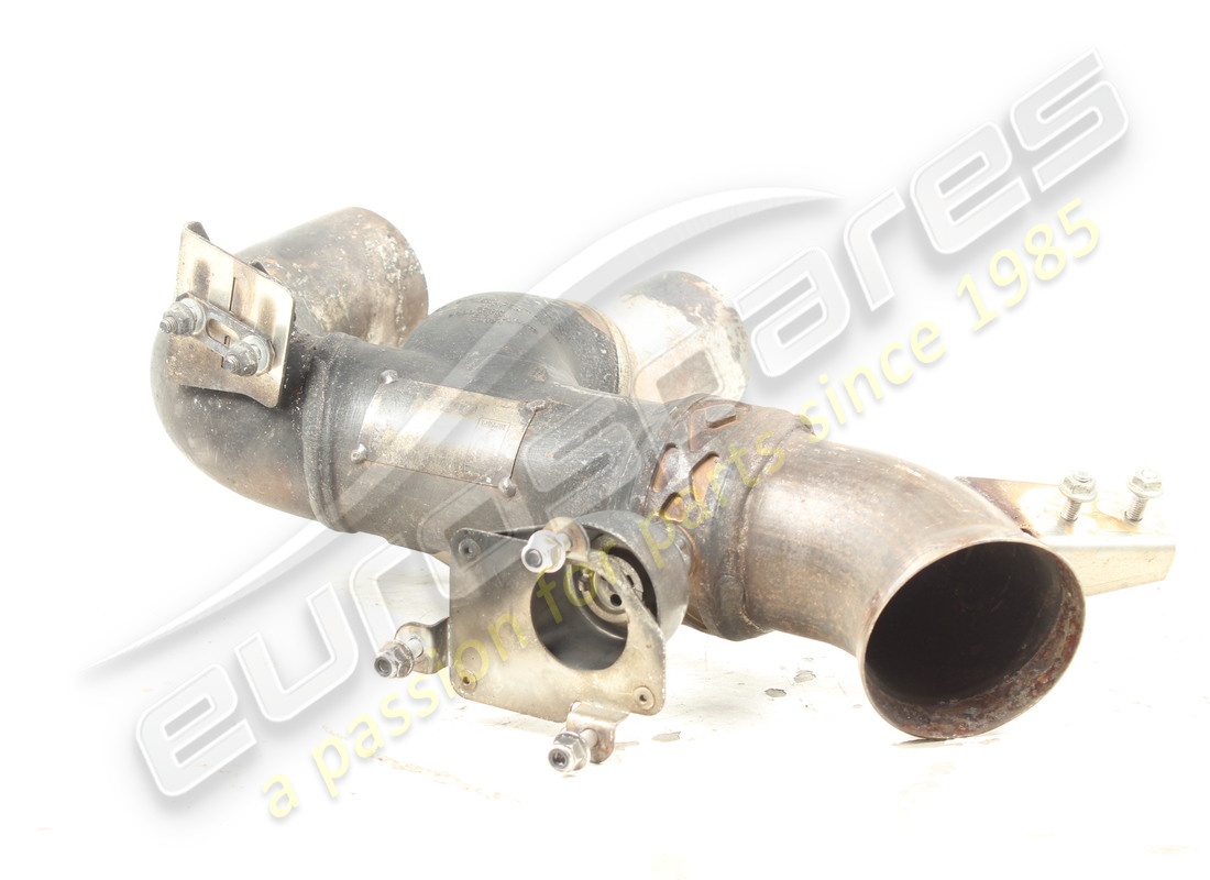 damaged ferrari complete lh exhaust terminal. part number 901046 (2)