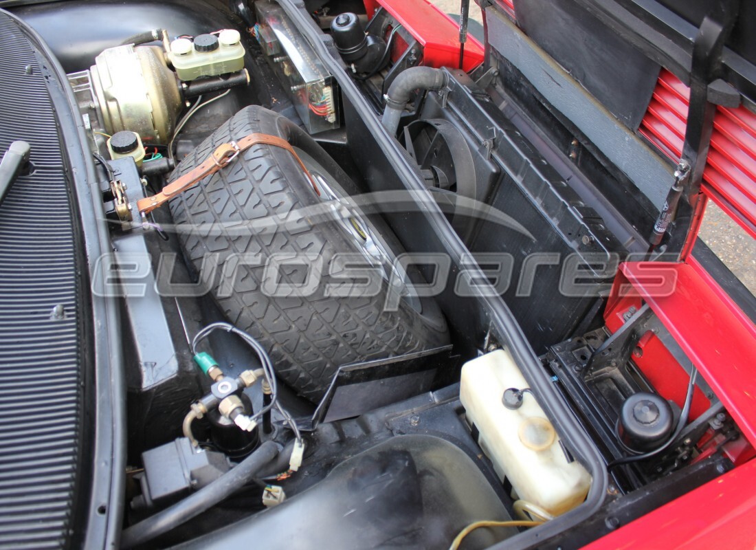 ferrari mondial 3.0 qv (1984) with 56,204 kilometers, being prepared for dismantling #7